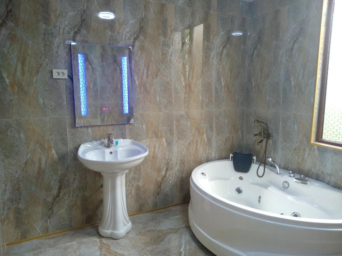 Hotel Royal كوتايسي المظهر الخارجي الصورة