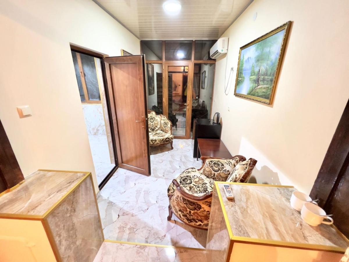 Hotel Royal كوتايسي المظهر الخارجي الصورة