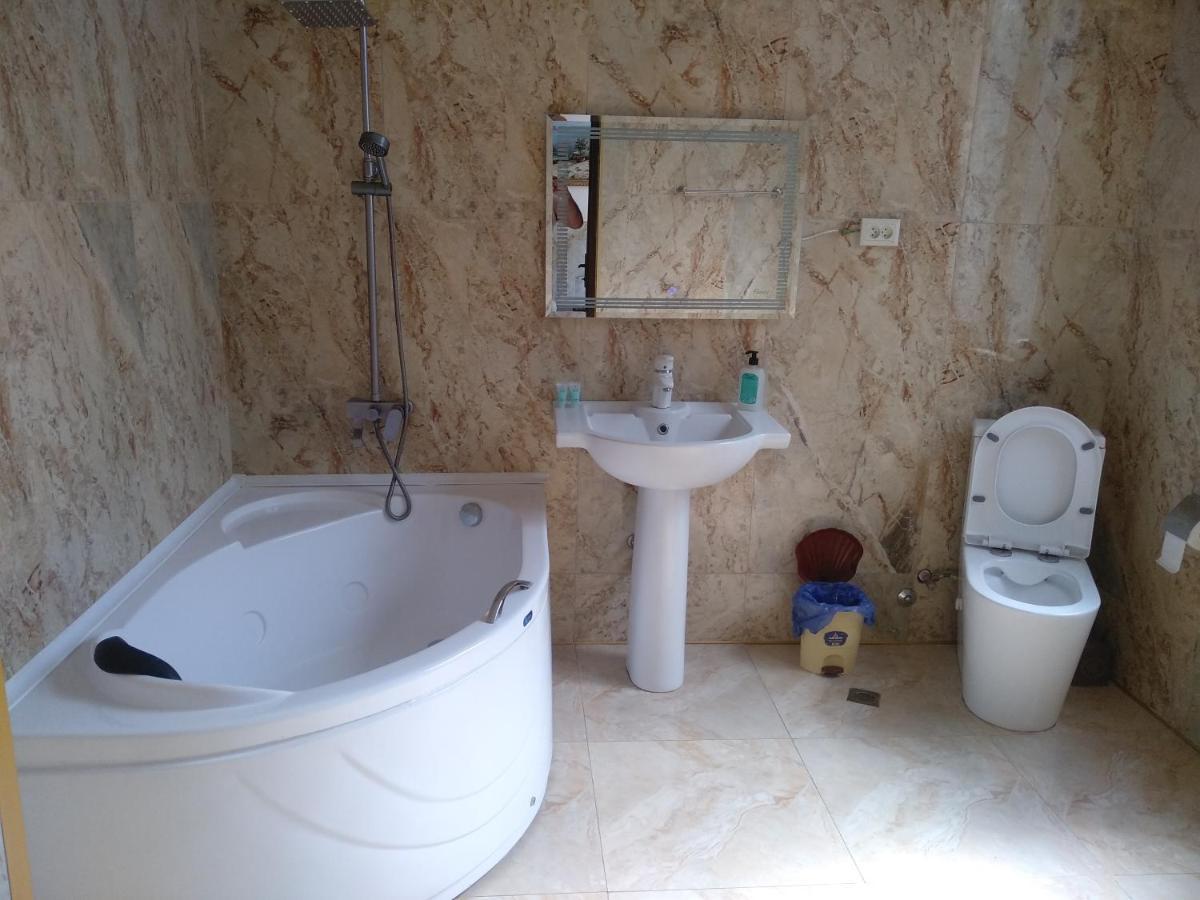 Hotel Royal كوتايسي المظهر الخارجي الصورة